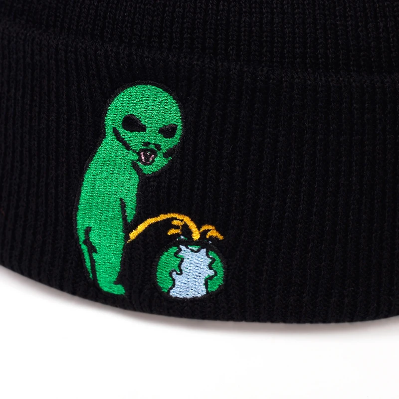 Cute cotton Knitted beanies Hats Green Alien Embroidery wool Hats Winter outdoor ski hat Skull beanie hat Beanie hats gorras