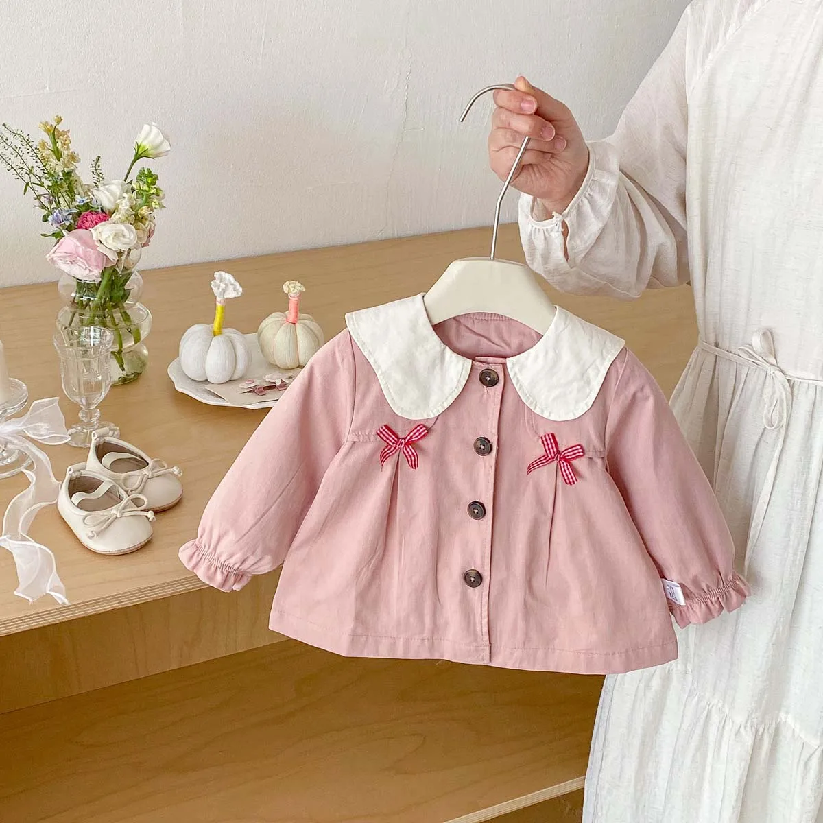 Girls' Spring and Autumn Trench Coat, Girls' Cute Lapel Bow-Decorated Cardigan Coat, Very Suitable for Outdoor Wear 4