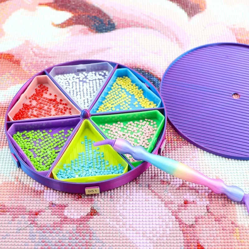 360° Rotatable Multifunctional Plastic Diamond Painting Tray Colorful Divided Triangle Storage Plate DIY Rhinestone Sorting Tool view 2