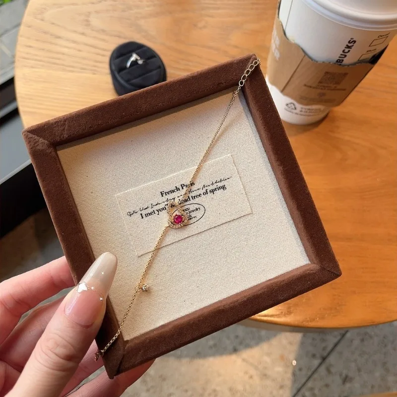 جديد الموضة الصينية الخفيفة الفاخرة مطعمة الذهب القرع سوار المرأة المتخصصة تصميم الشعور رائعة متعددة الاستخدامات الراقية الشعور المجوهرات