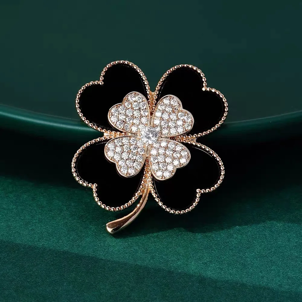 Clover Flower Brooch Pins For Women Dressing Decoration Fashion Beautiful Brooches Jewelry Modern Girl Gift