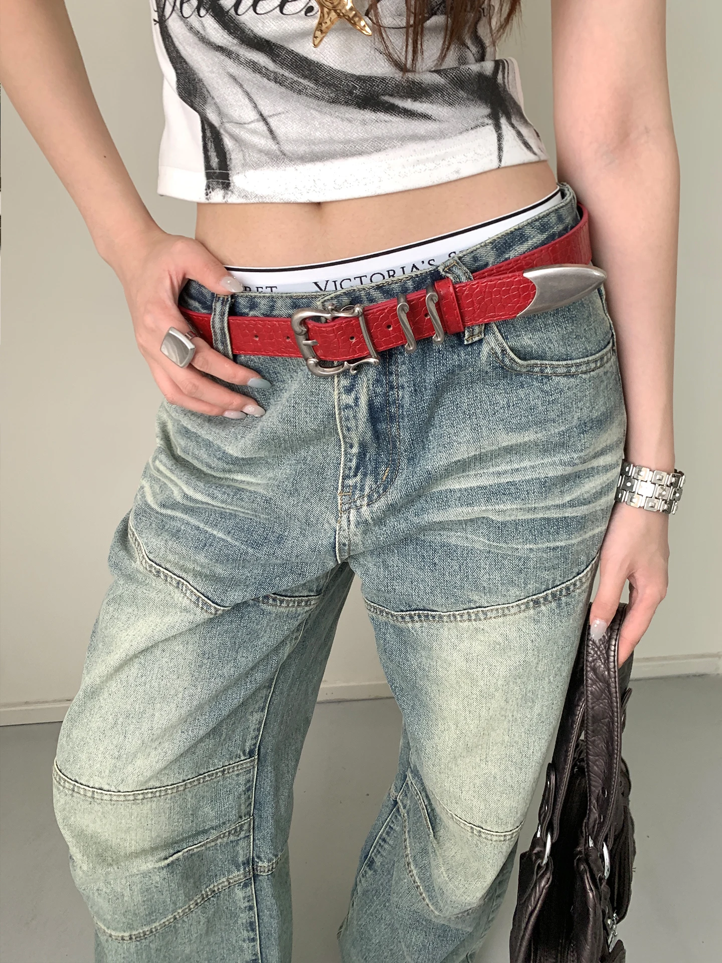 American Vintage Y2K Crocodile Pattern Leather Belt Women's Designer Irregular Metal Buckle Belt With Jeans Belt