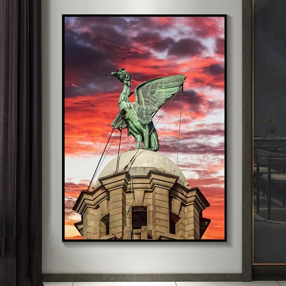 Liverpool Liver Bird Wall Art Poster Liver Room Building HD Print Canvas Art Paintings Picture for Home Decoration Gift Cuadros