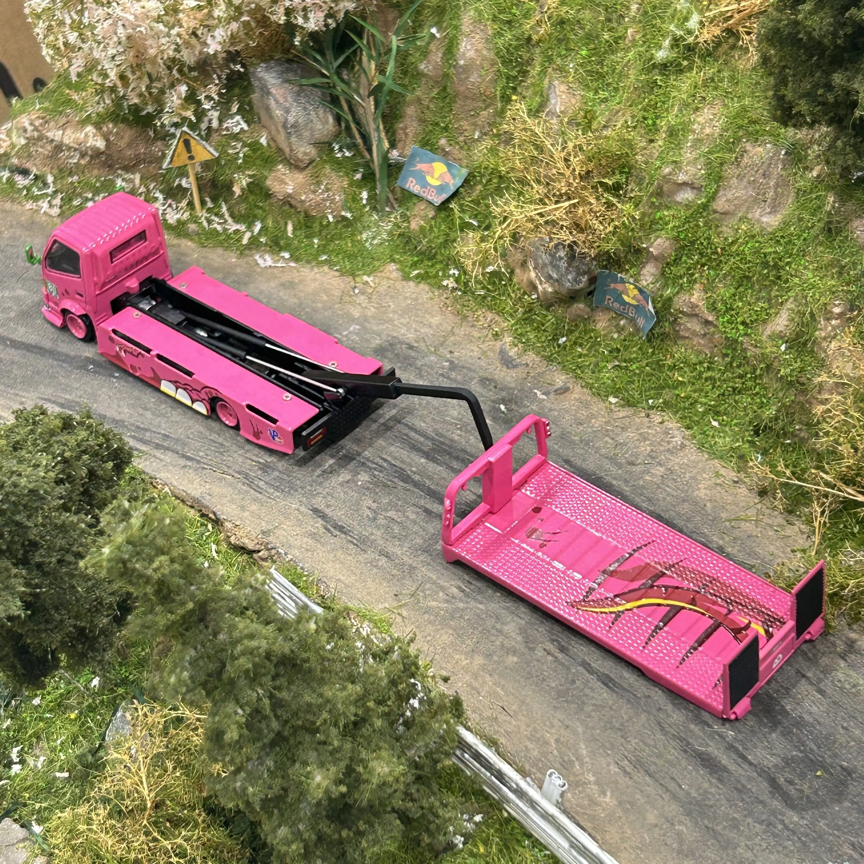 TopLux 1:64 H300 Green Pink Dinosaur Painted Trailer Alloy Car Model
