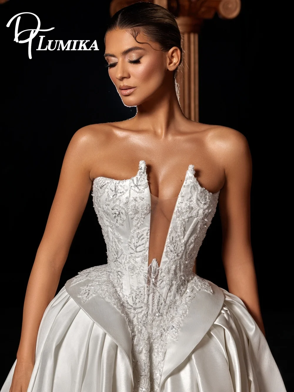 

Alluring Sweetheart-Embellished Wedding Dress 2026 Romantic Satin-Overlay Bridal Gown Fashion Ball-Gown Floor-Length Bridal Dres