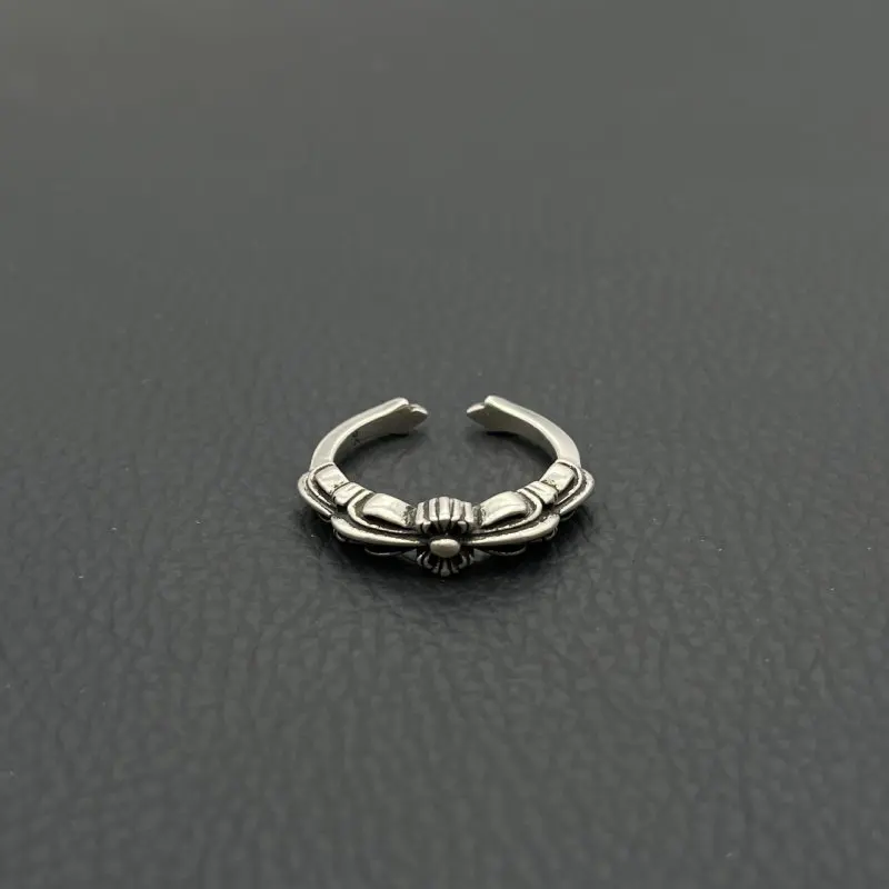 

Высококачественное открытое кольцо из стерлингового серебра 925 пробы в стиле ретро с маленьким крестом и цветком, европейское и американское нишевое кольцо в стиле хип-хоп, властное