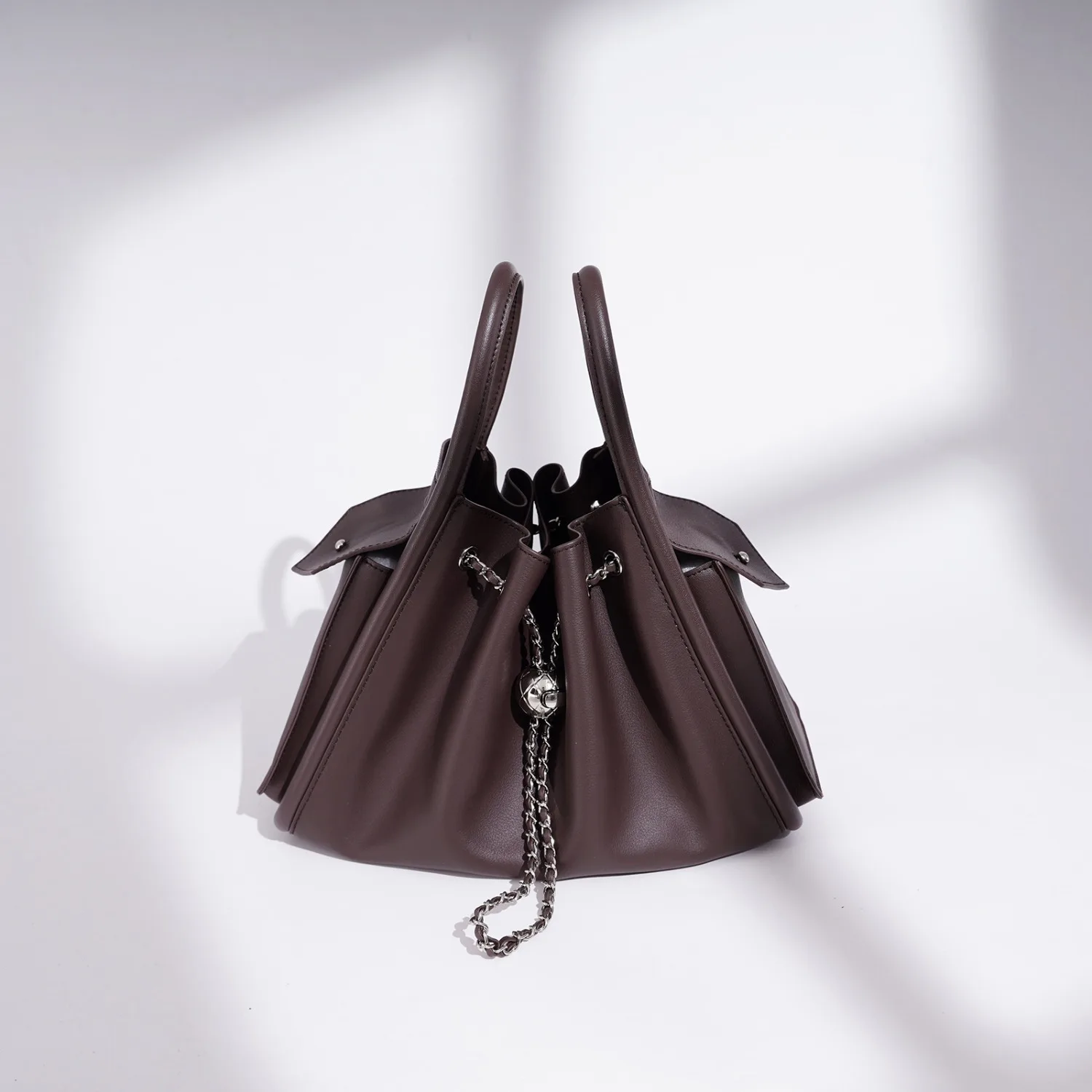 Women's Genuine Leather Drawstring Chain Handbag Elegant Shoulder Crossbody Bag Minimalist Top Handle Purse
