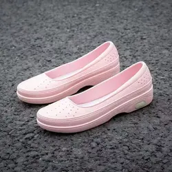 Nuove scarpe da pioggia Slip-On estive da donna con suola morbida antiscivolo scarpe da lavoro impermeabili con tacco basso impermeabili scarpe da infermiera