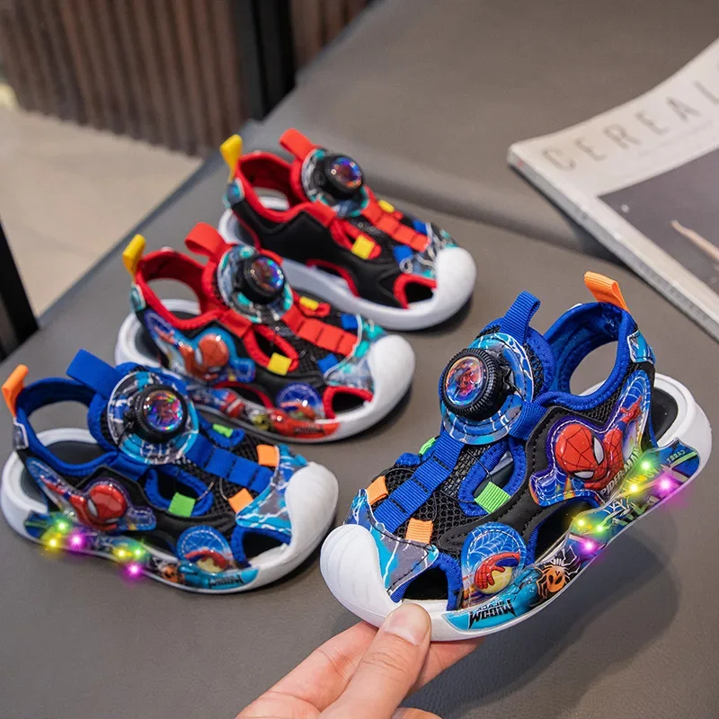 Disney Anime Spiderman Sandals Baby Boys Fashion Dazzling Cool With Led Light Luminescent Shoes Protecting Toe Beach Sandals