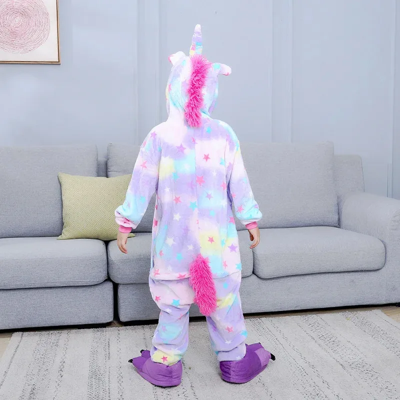 جديد أزياء أنيمي التأثيرية للنساء والرجال بذلة للبالغين بيجامات بقلنسوة للأطفال Kigurumi كارتونية لعيد الميلاد والهالوين