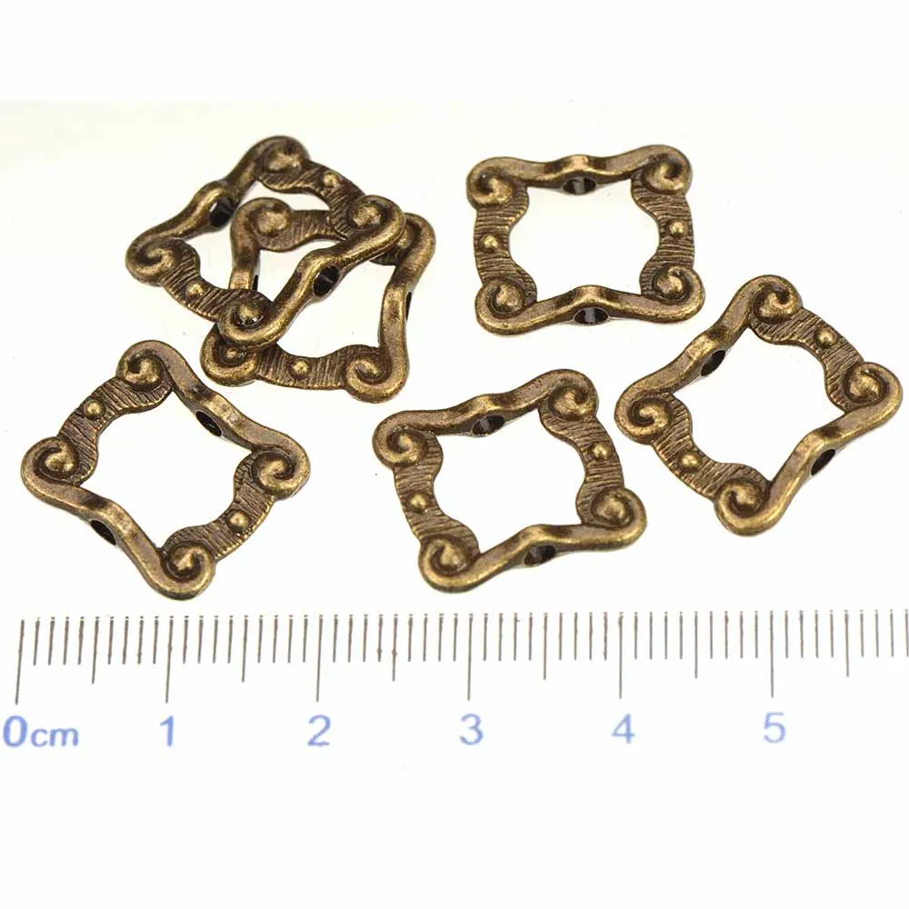 ขายส่ง 50 ชิ้นกรอบผลการค้นหาเครื่องประดับระหว่างลูกปัดทํา Charms สไตล์วินเทจทองเงินแผ่นโลหะ Handcraft