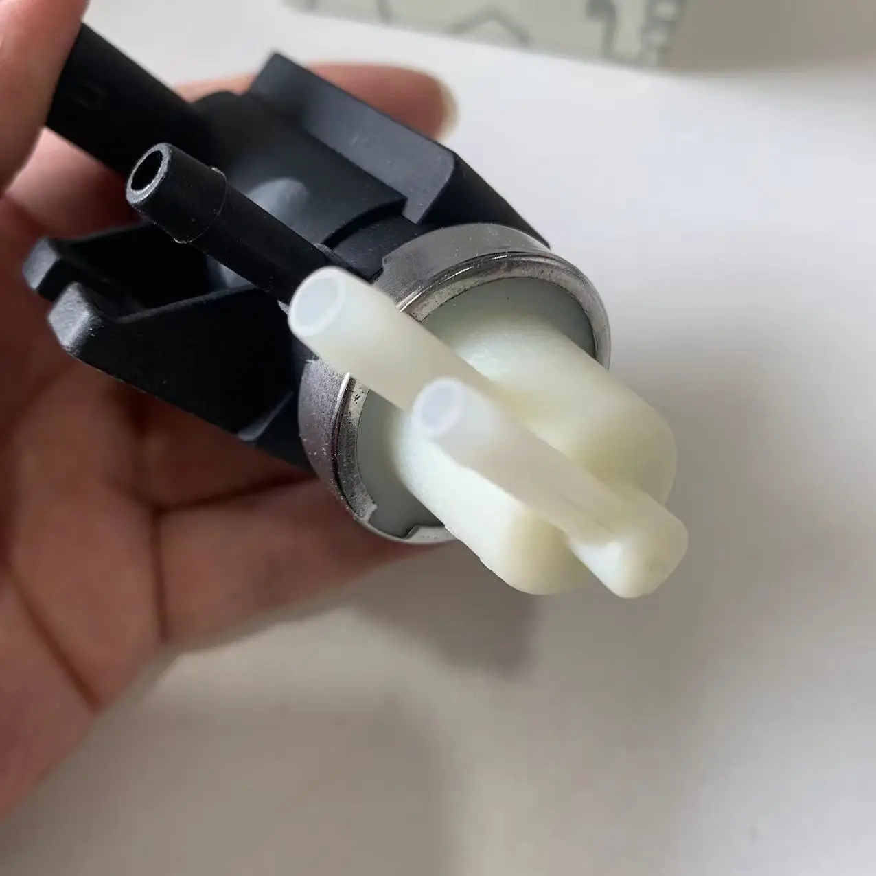 

AADD-OEM A0091533128 Turbo Boost Vacuum Control Pressure Valve For MERCEDES-BENZ E Sprinter C204 A207 W212 B906 SLK C (W205)