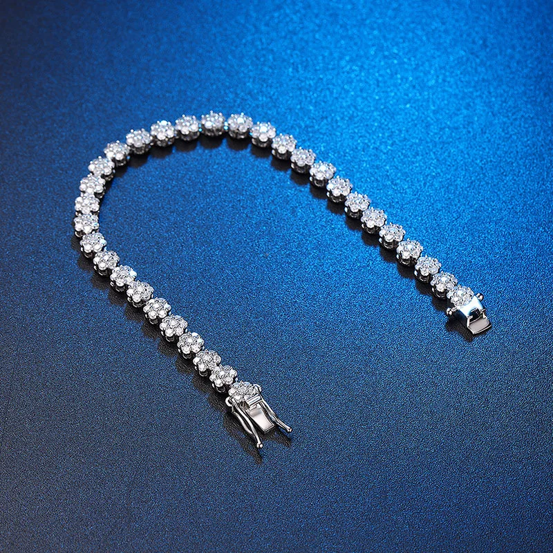 Luxury Solid Platinum PT950 Women's Moissanite Diamond Plum Blossom Bracelet Light Luxury Ins Niche All-match Elegant Bracelet