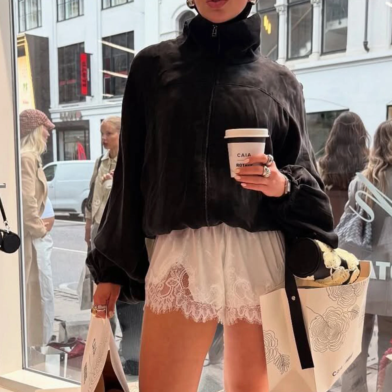 여성용 레이스 새틴 반바지 Y2k 캐주얼 꽃무늬 레이스 패치워크 신축성 있는 허리 파자마 반바지 귀여운 루즈핏 라운지 바지