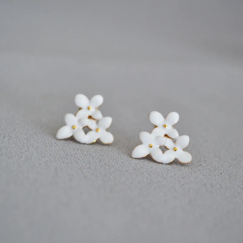 White Flowers Earrings Delicate Enamel Elegant  925 Silver Needle Women Stud Earrings