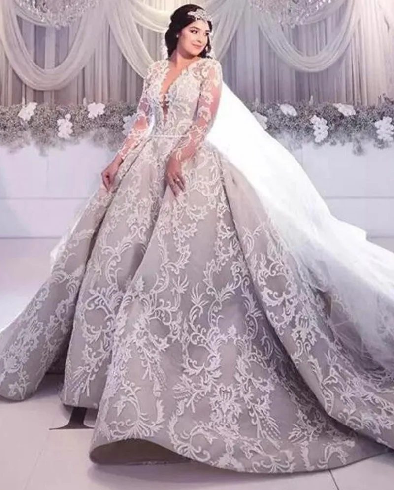 

Gorgeous Lace Wedding Dress 2023 V-neck Long Illusion Sleeves Princess Puffy Bridal Gowns Vestidos De Noiva