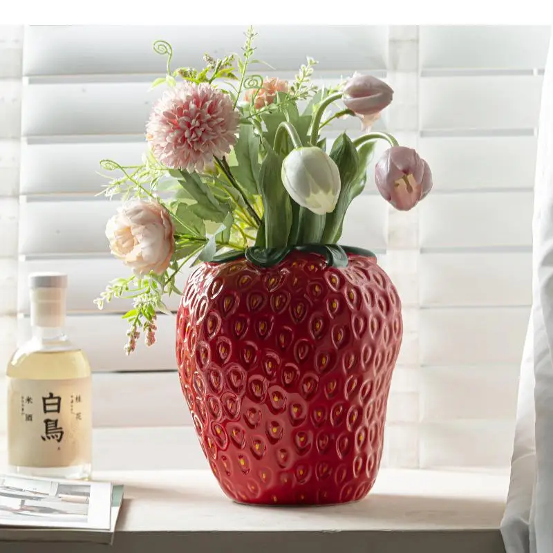 

Simulation Strawberry Ceramic Vase Flower Pots Desk Decoration Flowers Arrangement Lovely Floral Vases