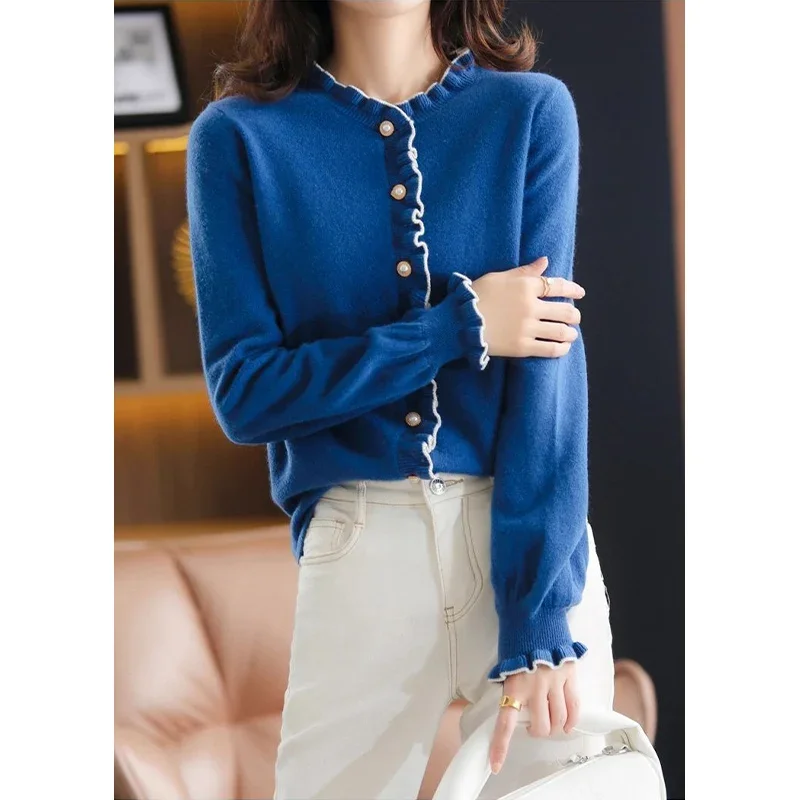 Women Clothes Simple Solid Casual Soft Sweaters Spring Autumn New Button Fashion Pearl Knitted Pullovers Female Knitwear