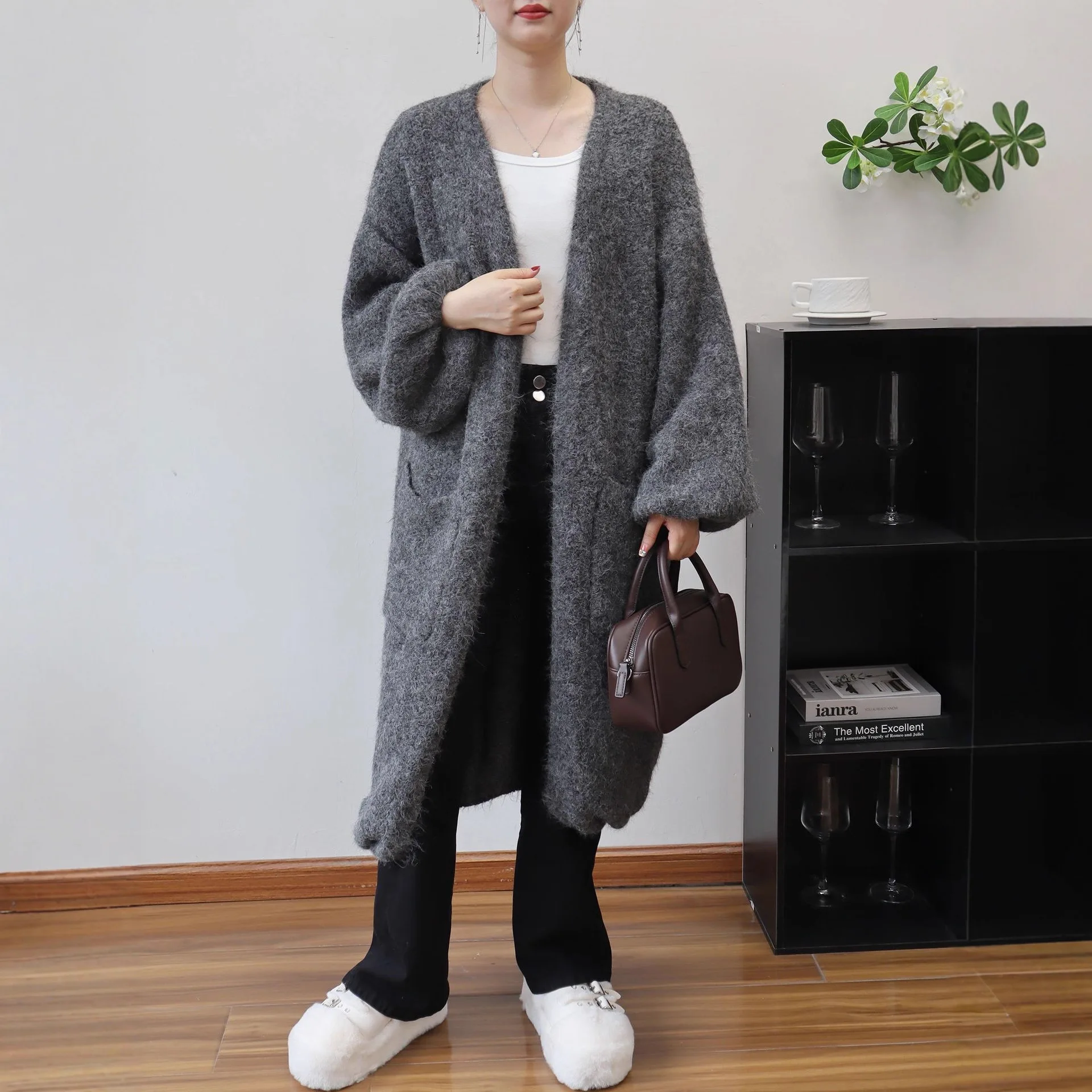 

Knitted Women Long Cardigan Casual Jumpers Solid V Neck Lantern Sleeves Maxi Lenth Loose Fit Open Stitch Office Lady 2025 Autumn