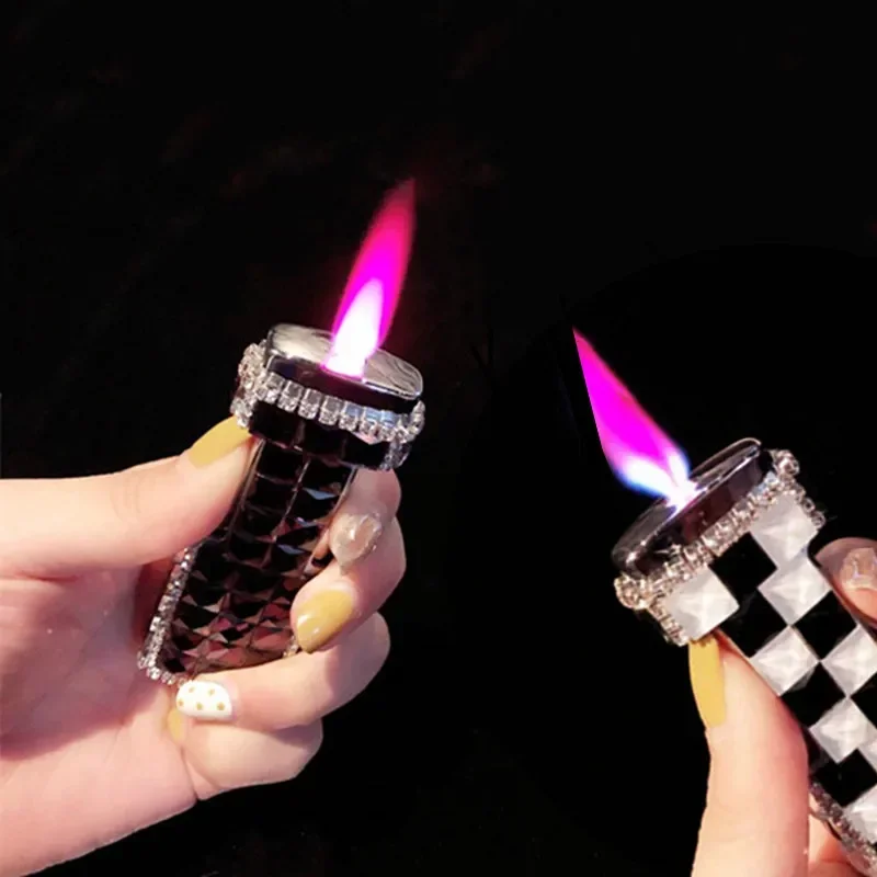 

Luxury Diamond Inflatable Lighter Windproof Spray Pink Flame Butane Metal Lighter Female Cigarette Accessories Smoking Gift