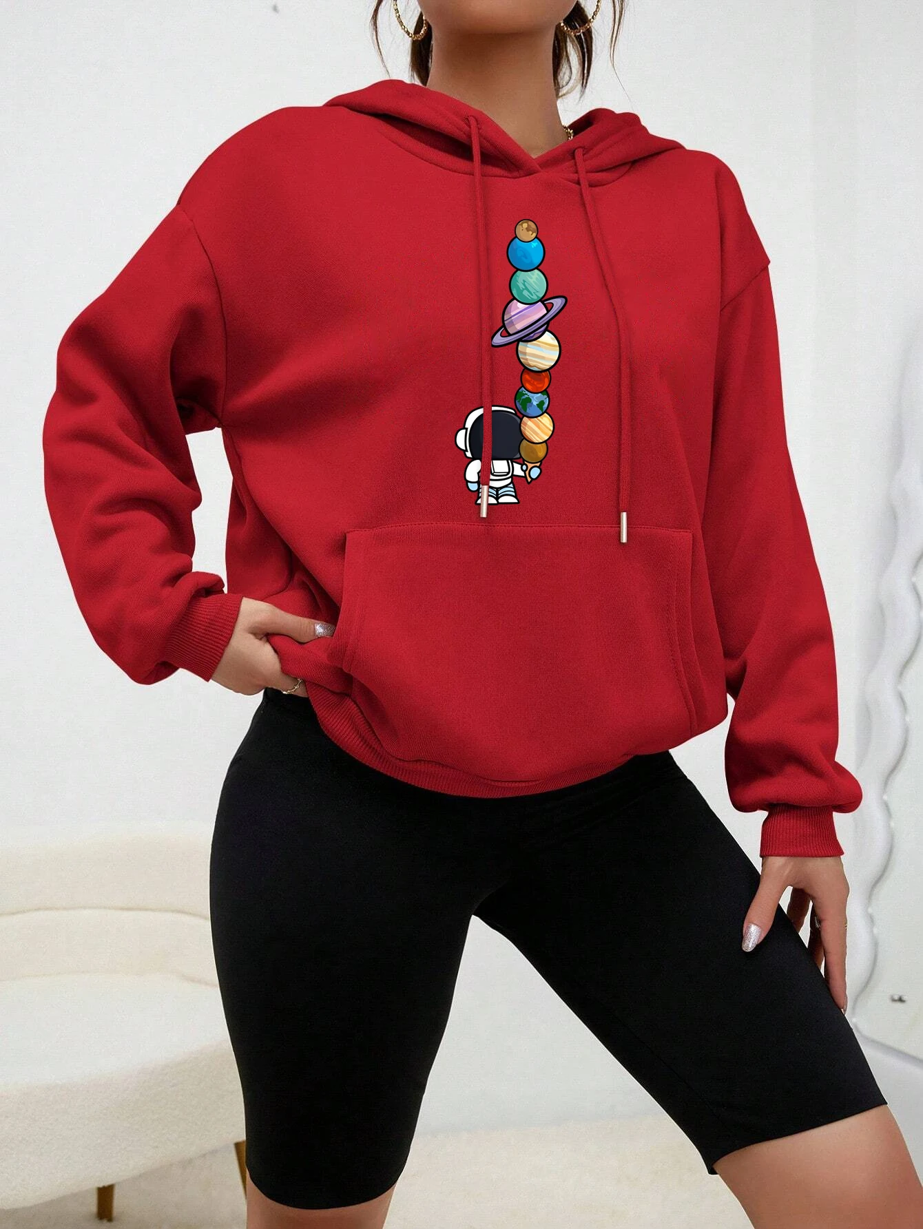 Astronauts Holding Planets Printing Women Hoody Fashion Fleece Hoodies Autumn Pocket Pullover Multicolor Female Streetwear