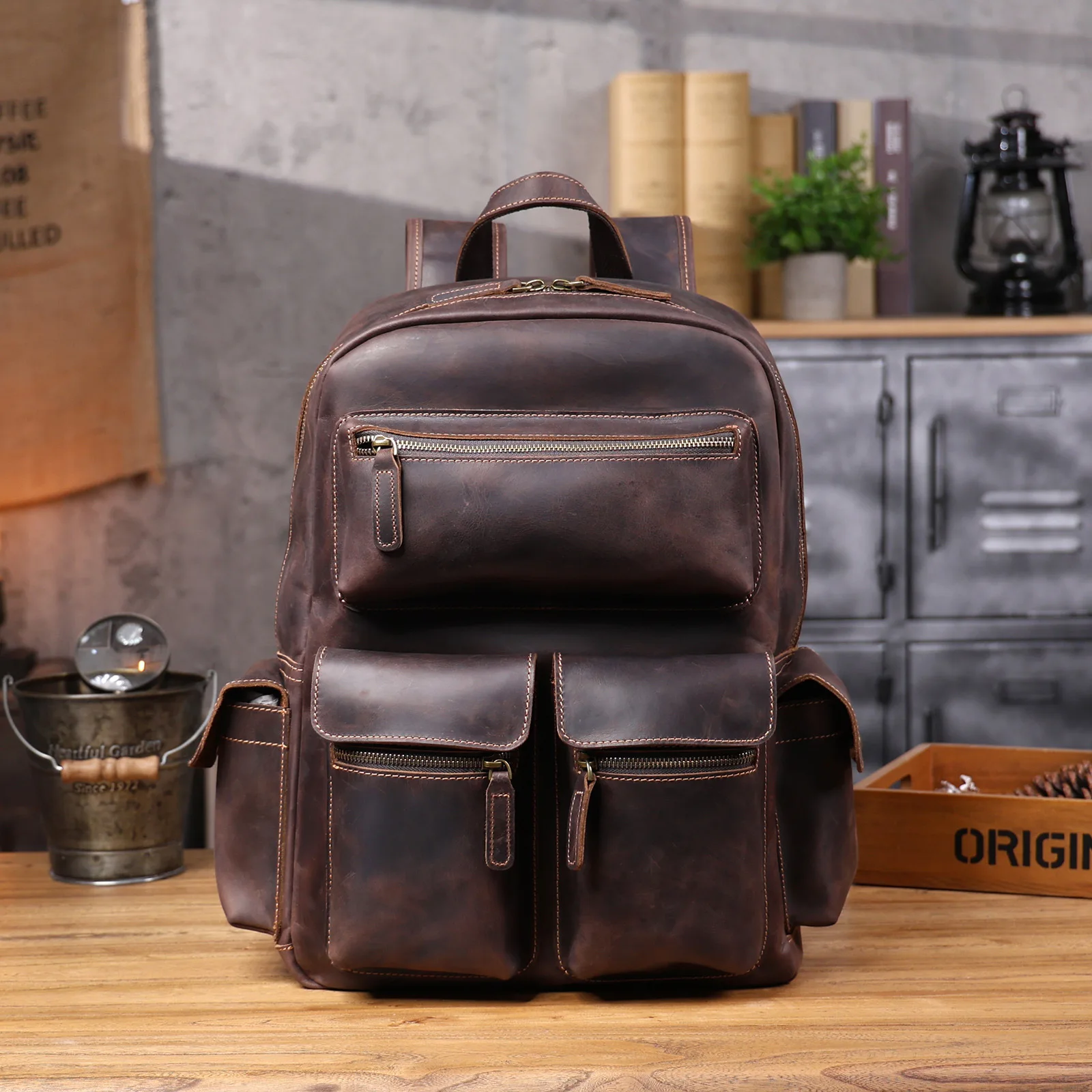 outdoor travel crazy horse cowhide men's women's big backpack vintage handmade genuine leather large-capacity schoolbag