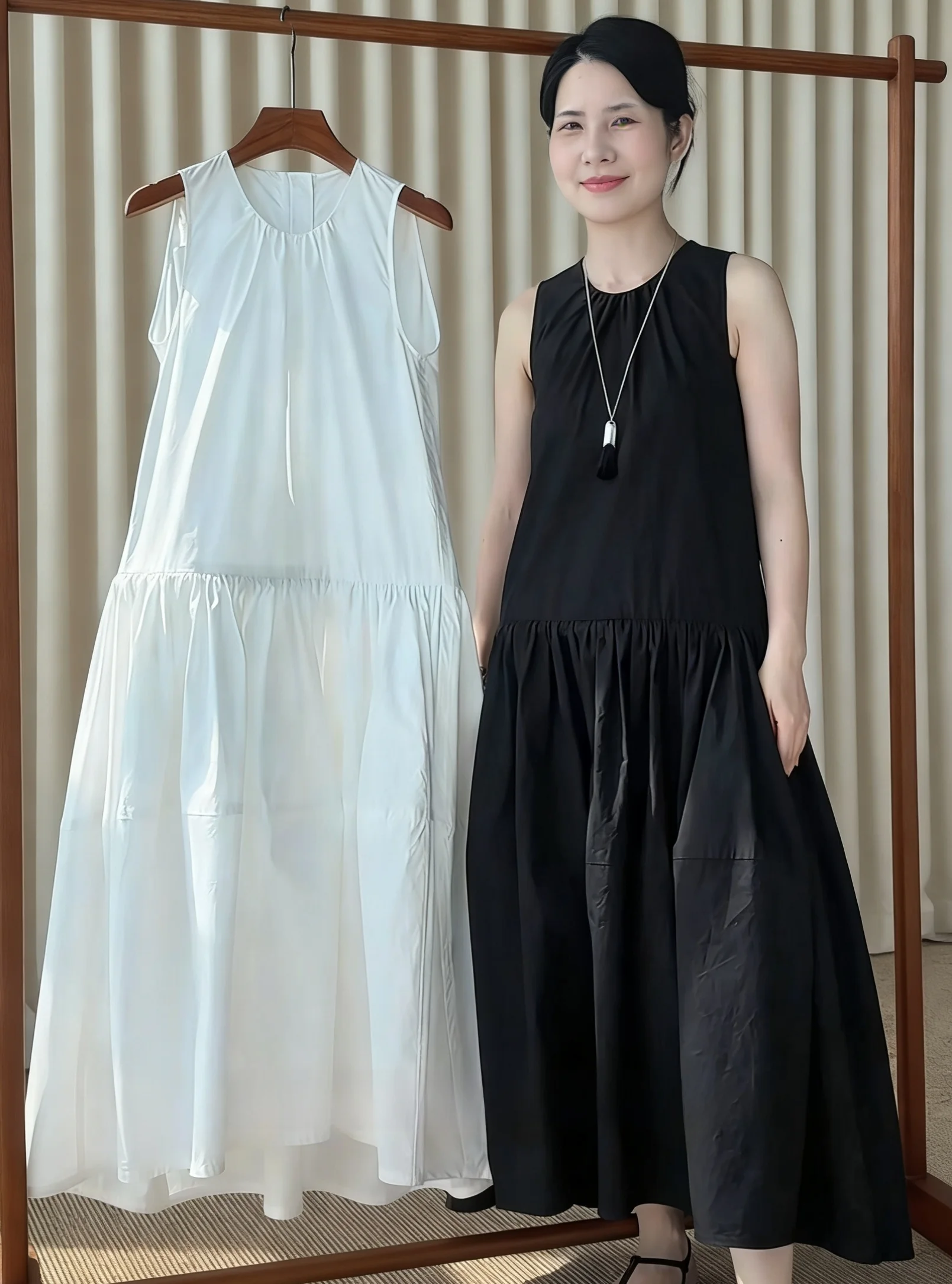 

Heavyweight Cottonless Pleated Dress Black White Sculptural Flower Bud Outline 3D Pressed Pleats High Waist A-Line Summer Com...