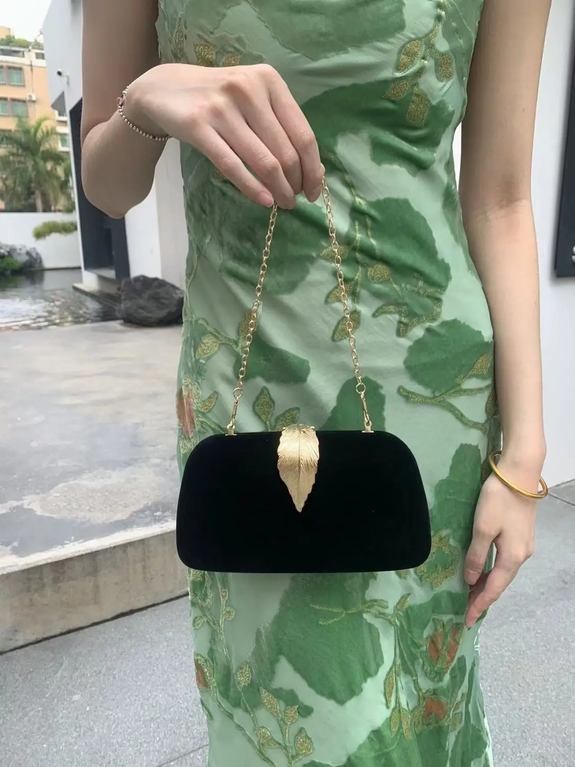 

NEW Women Fashion Retro Banquet Handbag Elegant Evening Bags Party Wedding Chain Bag Crossbody