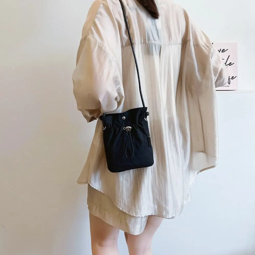 

Повседневная Холщовая Сумка на шнурке в Корейском стиле, сумка через плечо, нейлоновая сумка на плечо, однотонный кошелек, женская сумка