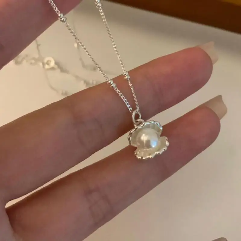 Pearl Shell Pendant Necklace For Women Delicate And Elegant Temperament Choker Chain Office Party Jewelry Birthday Gift