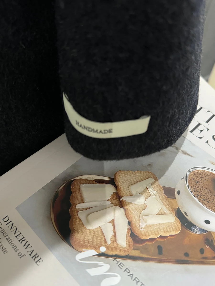 Cappotto di Lana Briti Hepburn per Donna, Tweed Double Face, Nuovo Design Invernale 2025 con Bottoni per il Pendolarismo