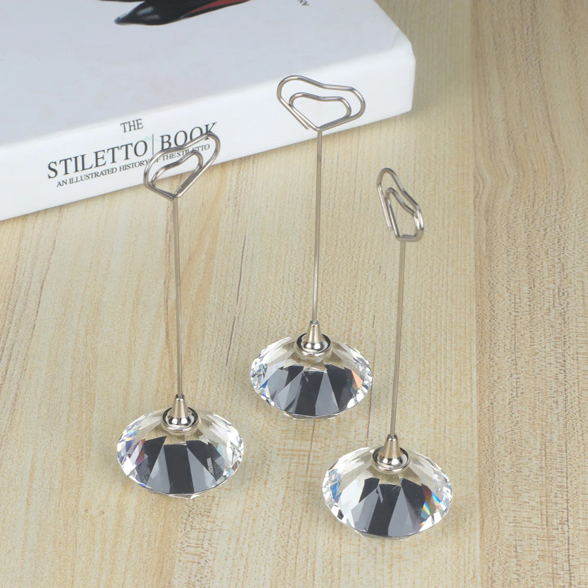 

3Pcs Heart Memo Holders Crystal Note Clips Photo Cards Stand Place Holder for Wedding Party Table Decor