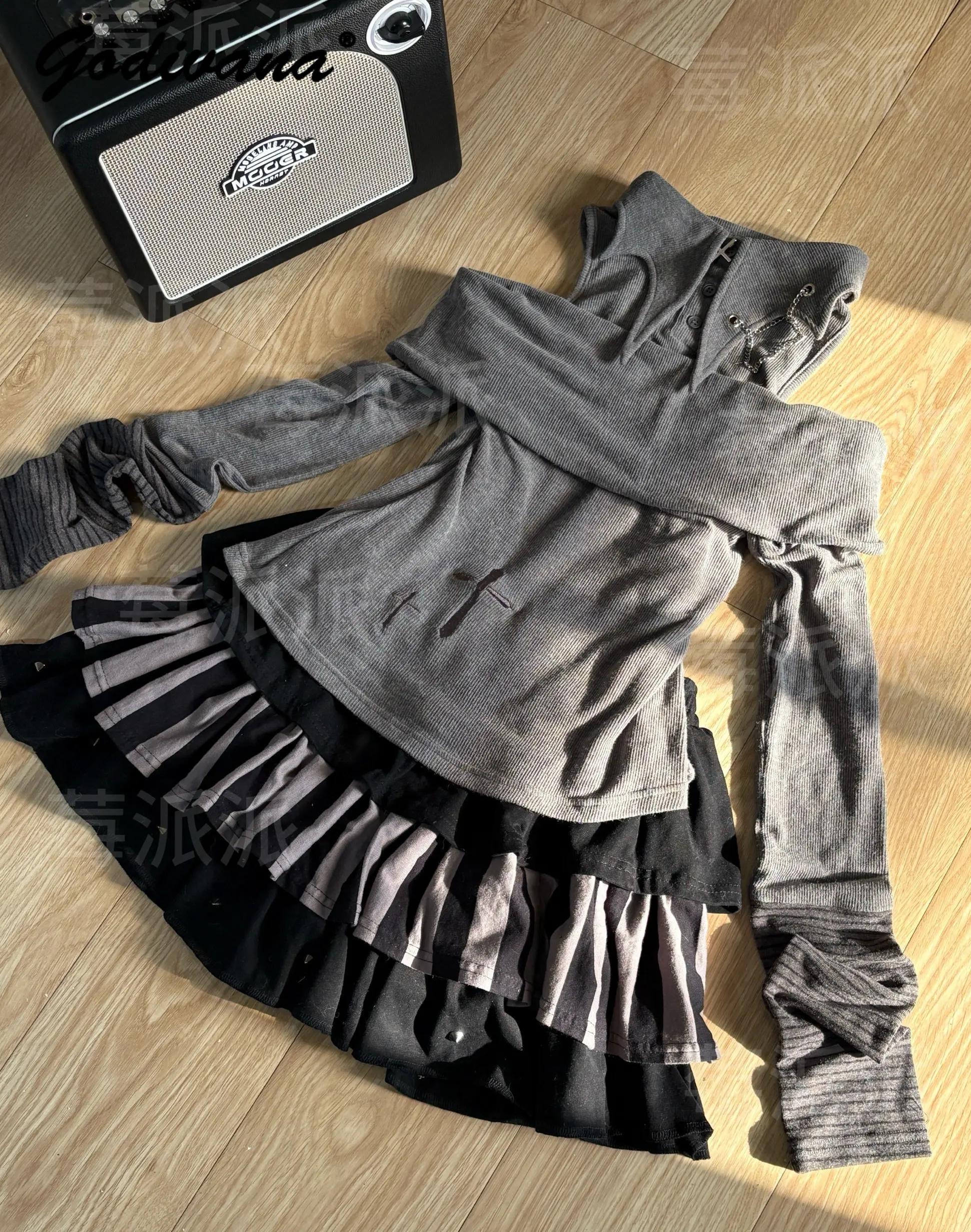 New Autumn Off-the-shoulder Batwing Top Trendy Women's Long Sleeve Slim Gray Pullover Shirt