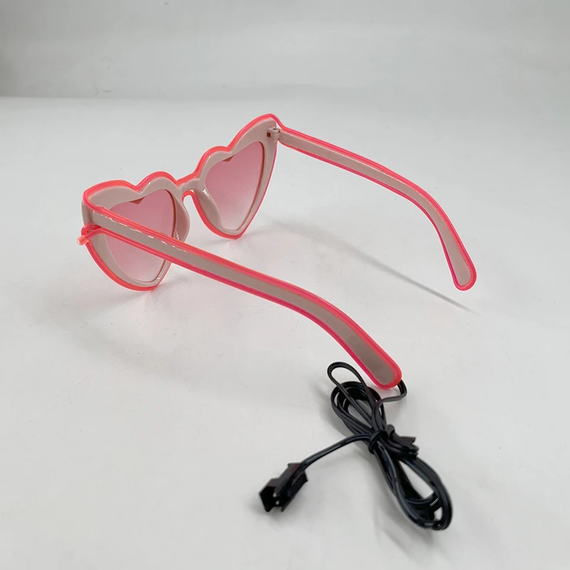 LED-Brille, nur verheiratet, Hochzeit, Braut, Überraschungsgeschenk, Paar-Brille, Souvenirs, leuchtende Herz-Brille, verheiratete Sonnenbrille – Detail 24