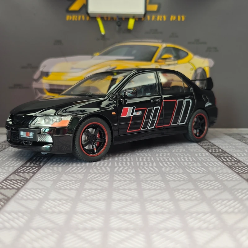 1:24 Mitsubishi EVO 9th generation rally car version alloy model car has simulated sound and lighting functions, rich details