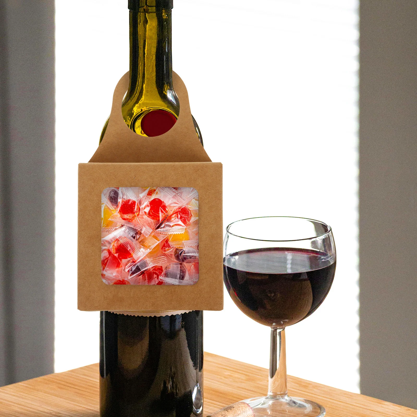 

20Pcs Kraft Paper Hanging Box Durable Wine Bottle Holder Gift Packaging Storage Case Elegant Window Design for Weddings Parties