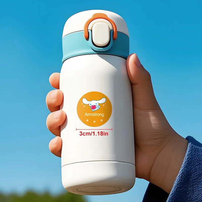 ملصقات اسم سينامورول المقاومة للماء للهدايا العصرية والملصقات الملونة لسهولة تنظيم اللوازم المدرسية