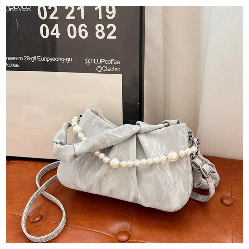 

Верхняя женская сумка из кожи с рисунком звезды и луны в Париж, повседневная, винтажная, просторная, мягкая, на каждый день, в современном стиле ​