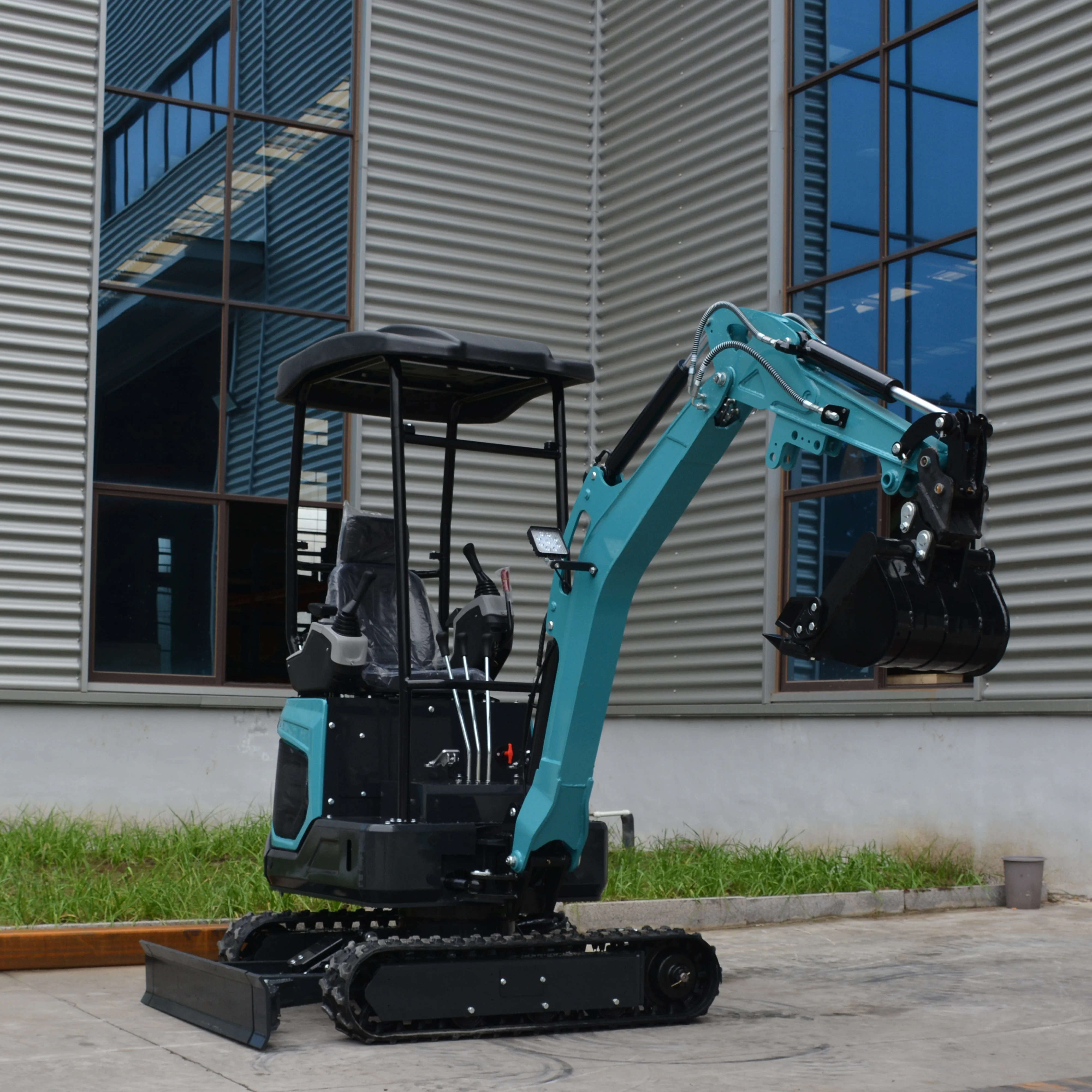 حفارة صغيرة، معدات ميكانيكية 1.8 طن، حفارة هيدروليكية صغيرة مجنزرة عالية الجودة