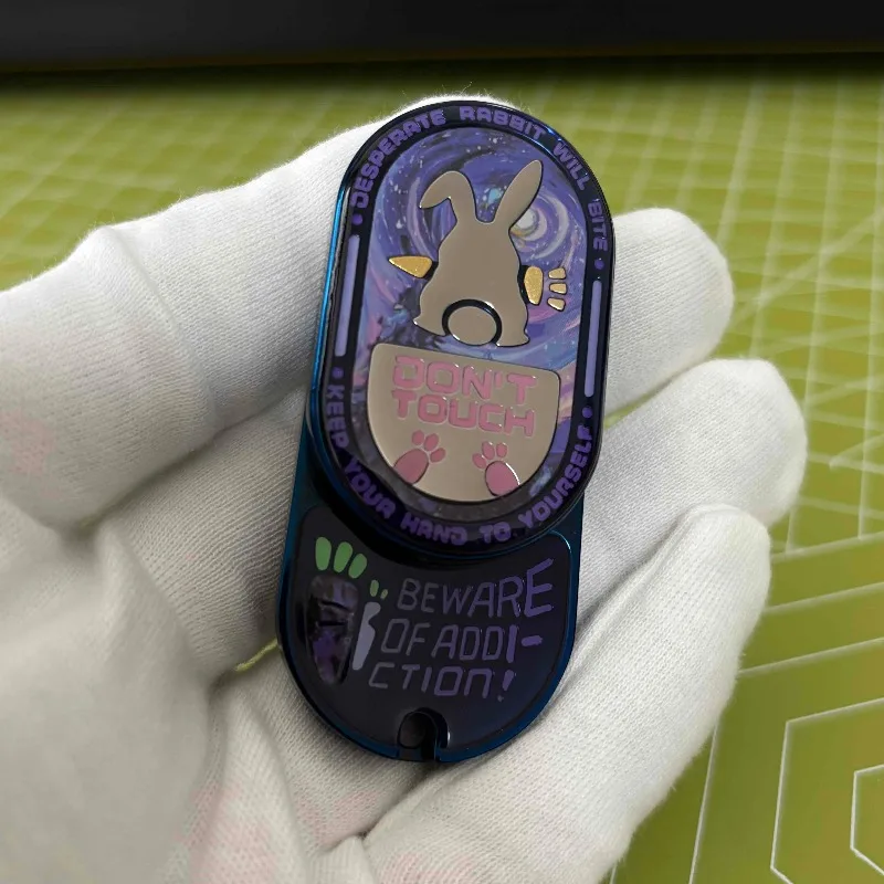 Sugar God EDC's Newly Upgraded Irritable Rabbit Rhythmic Metal Sealed Crystal Fingertip Card Pushing Stress Relief Toy