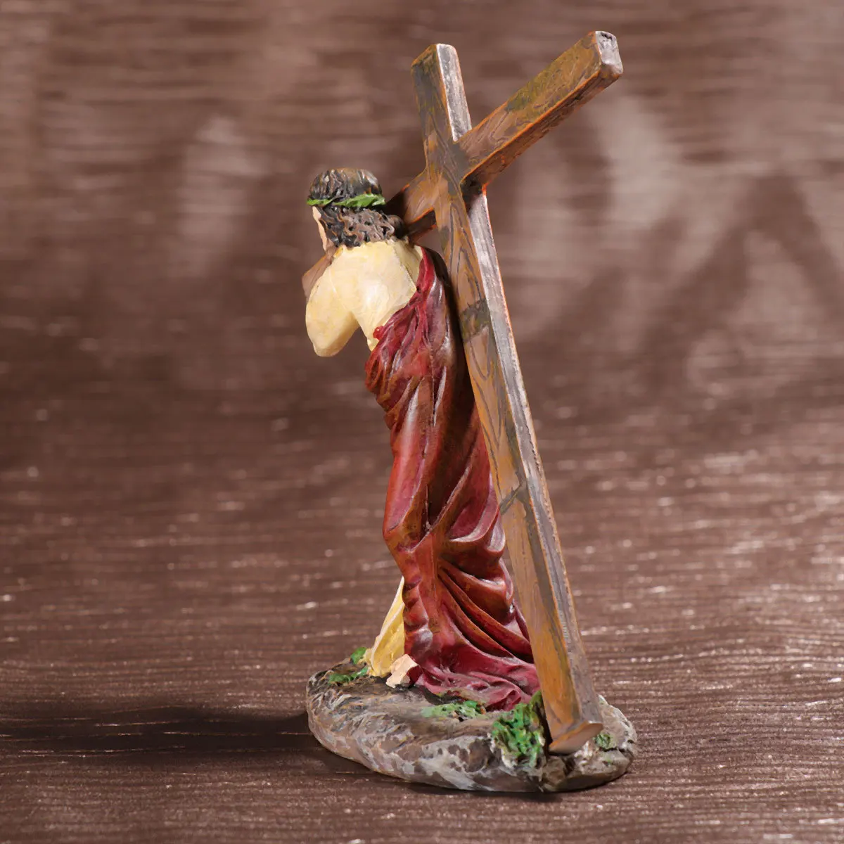 

Resin Ornament High Quality Carrying Cross Christian Decoration Home Office Religious Gift Jesus Craft
