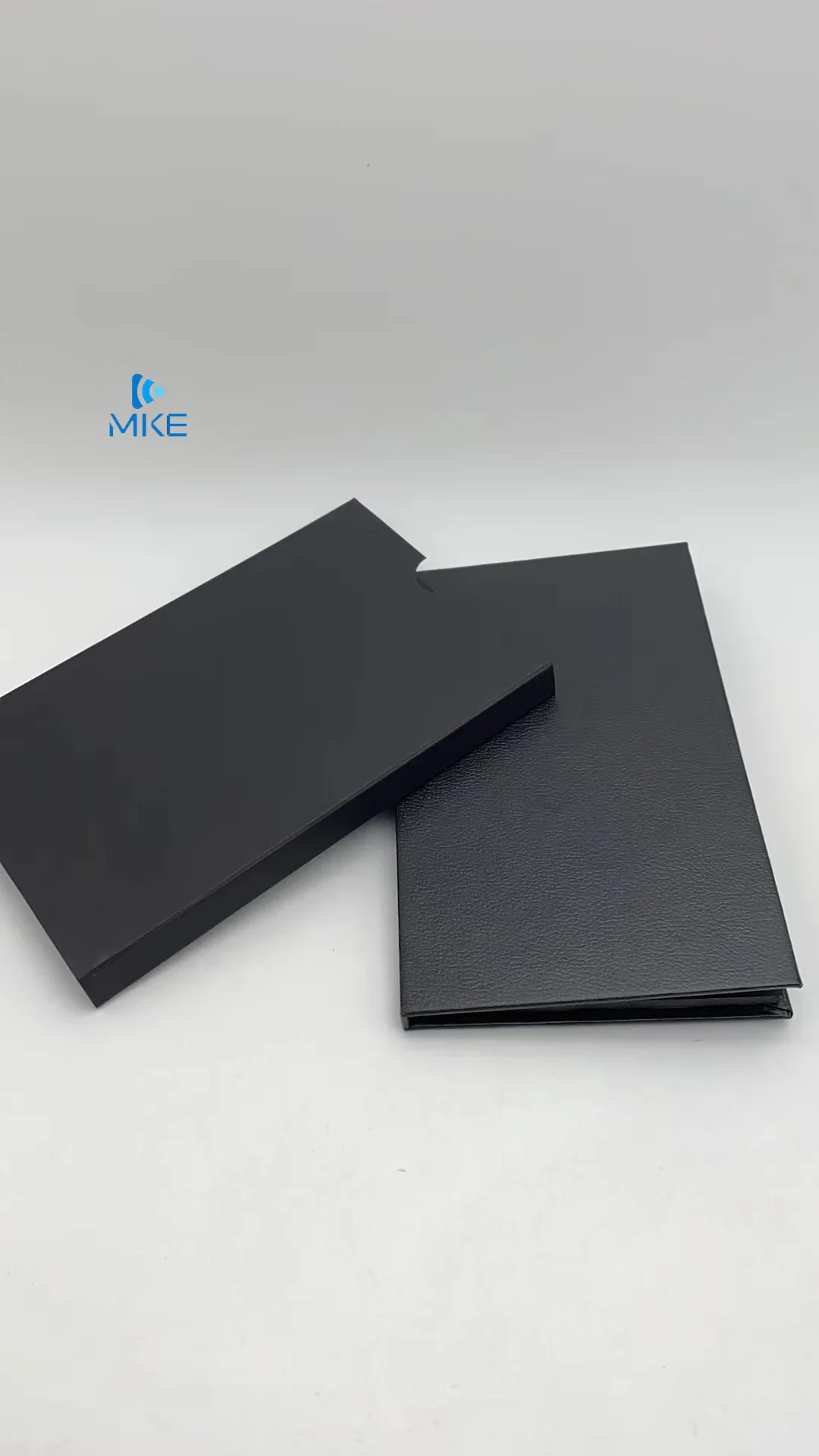 صندوق تغليف صندوق بطاقات الائتمان الورقية البلاستيكية المعدنية لحفلات الزفاف