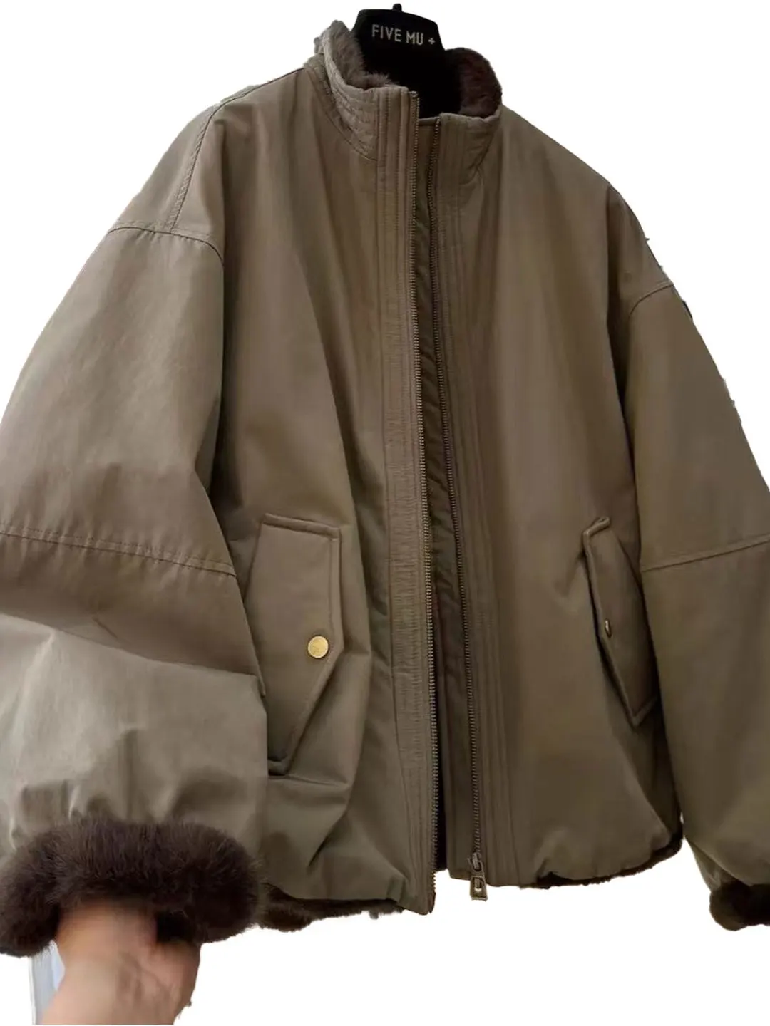 เสื้อโค้ทหนังบุขนเทียมสำหรับผู้หญิง รุ่นใหม่ ปี 2026 คอตั้ง แนวสตรีทแฟชั่น ให้ความอบอุ่น ทรงปกติ ซิปยาว