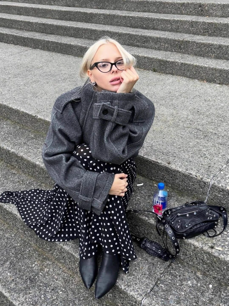 Women Retro Cropped Wool Blend Jacket Funnel Neck Snap Button Loose Oversized Coat Minimalist Streetwear Autumn Winter Outerwear