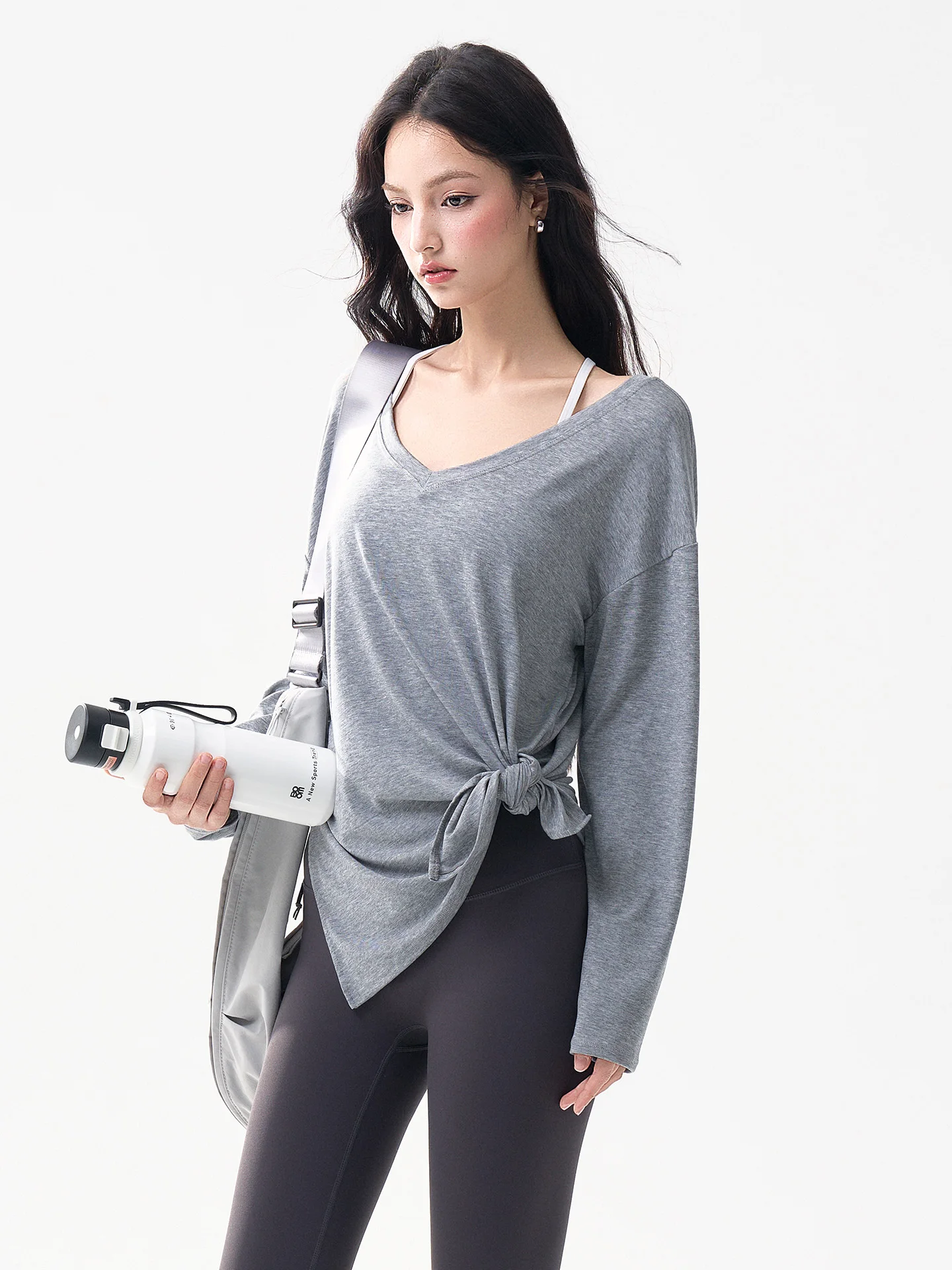 

Женская свободная дышащая кофта для йоги с длинным рукавом и V-образным вырезом, для пилатеса, тренировок, спортивная одежда, корректирующая фигуру