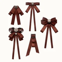 Retro Stoff Fliege Strass Perle Hemd Kragen Pins für Frauen Britischen Stil Handgemachte Bowknot Krawatte Schmuck Zubehör