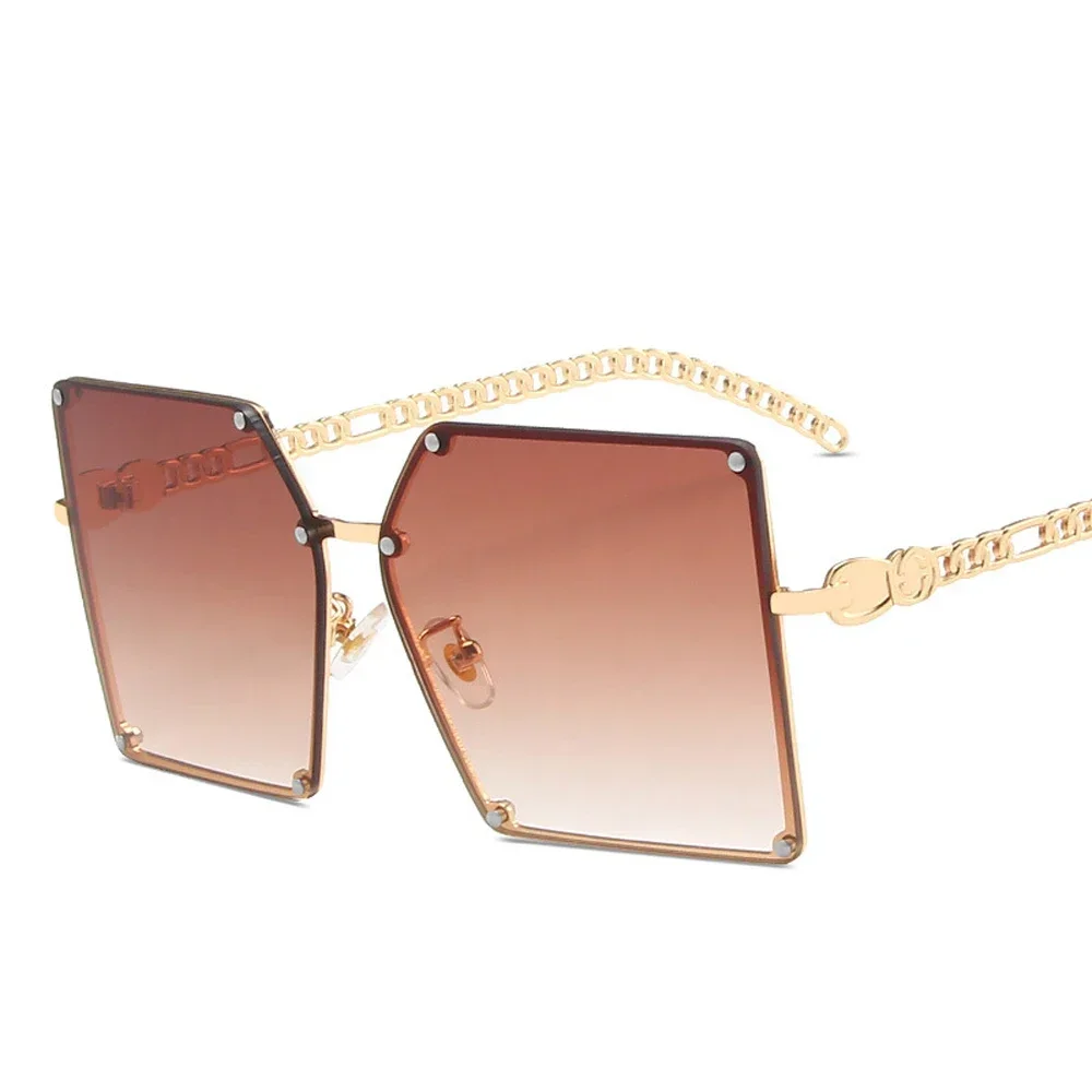 2024 New Fashion Oversize Gradient Sunglasses For Women Vintage Alloy Chain Frame Rivet Square Sun Glasses Female Elegant Shades