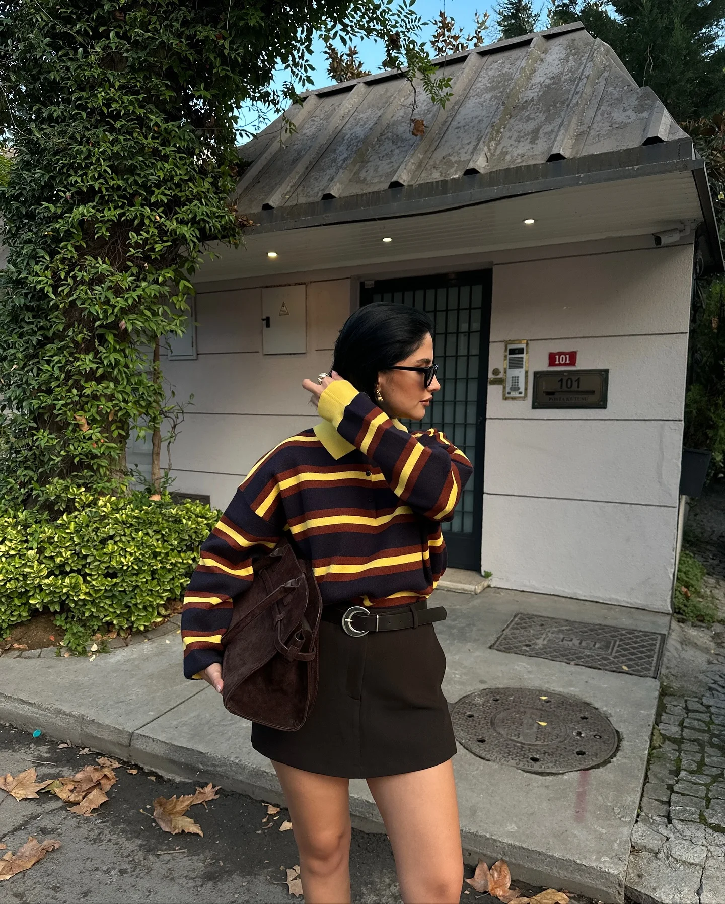HH 2025 Women's Elegant Yellow Striped Knitted Pullover Turn Down Collar Long Sleeves Slim Causal Cropped Sweater Chic Tops