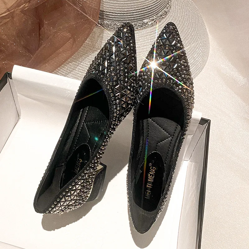 Low Heel Rhinestone Soft Sole Shoes Spring New Women\'s Single Shoes Luxury Pointed Sequins Rhinestone Crystal High Heel Party