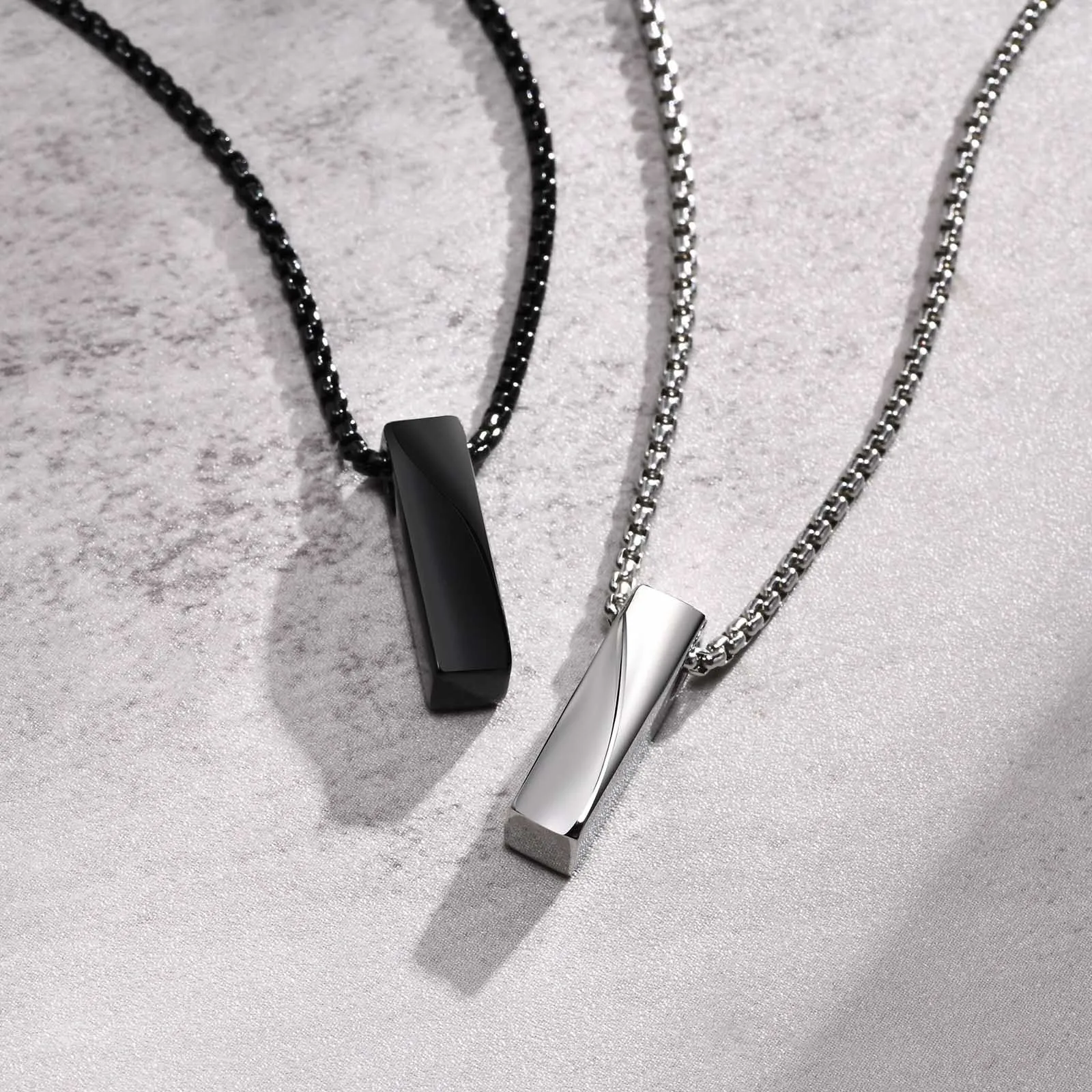 

Stainless Steel Long Bar Geometric Mobius Pendant Men's Fashion Necklace